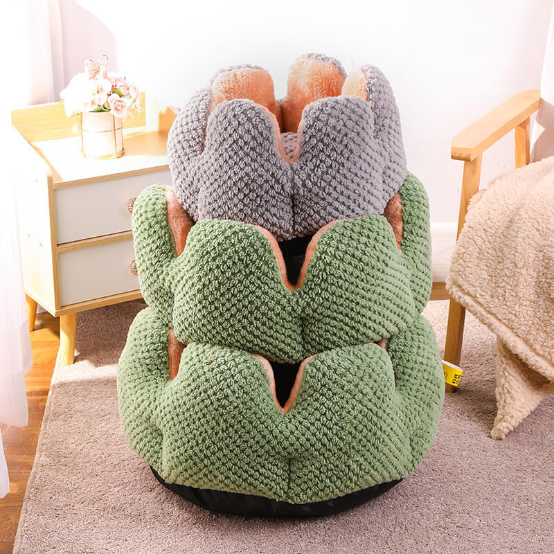 Comfortable cactus-shaped pet bed