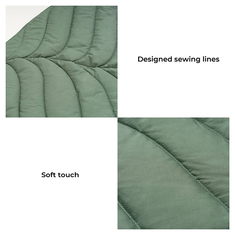 Extra-large leaf-shaped dog blanket