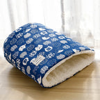Pet Sleeping Bag with Pickles 